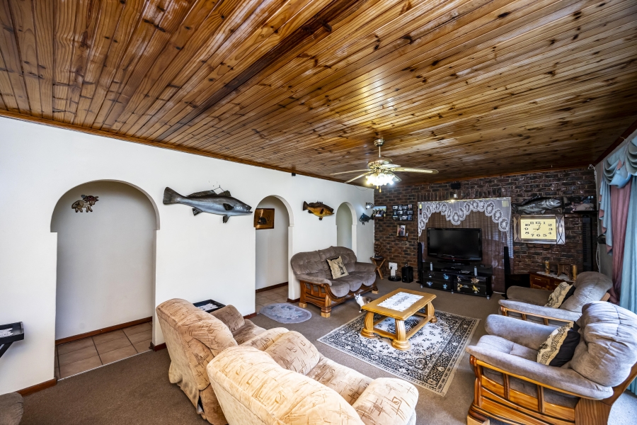 4 Bedroom Property for Sale in Headlands Eastern Cape